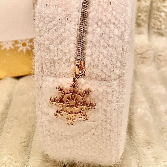 Chanel Holiday 2024 ULTIMATE ALLURE Gift Set Lipstick Mascara New in Hand - Picture 15 of 16